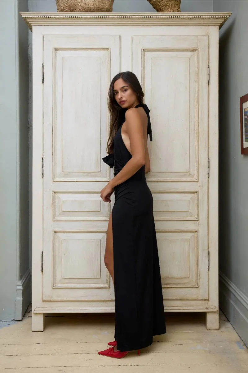 HALTER MAXI DRESS-BLACK
