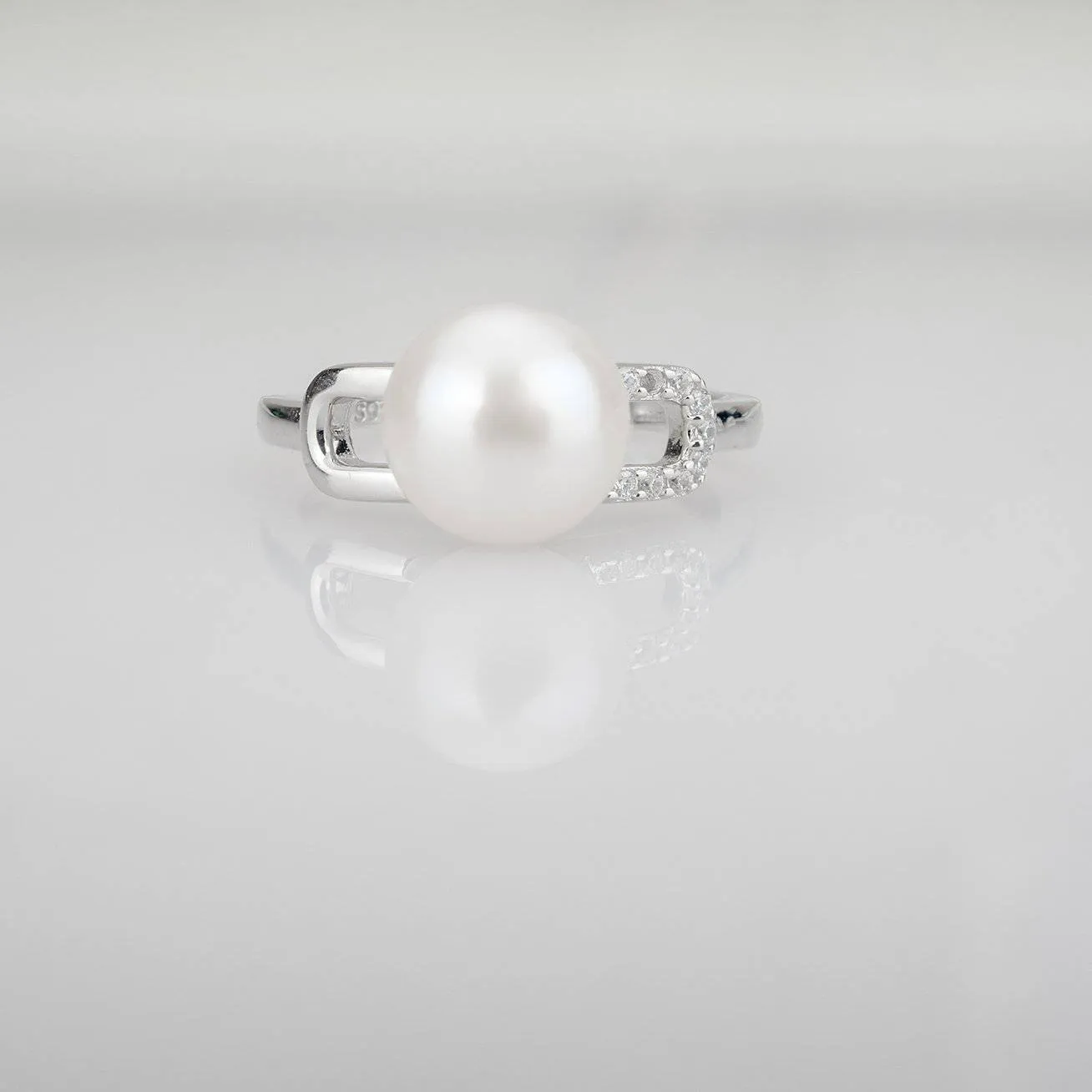 New Yorker Freshwater Pearl Ring WR00072