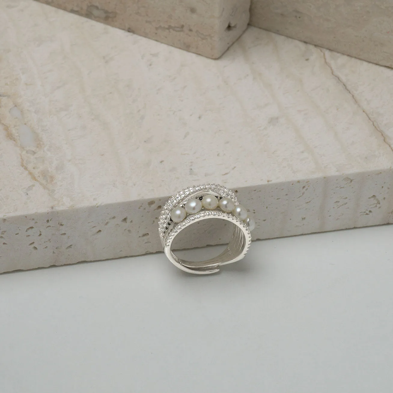 New Yorker Freshwater Pearl Ring WR00099